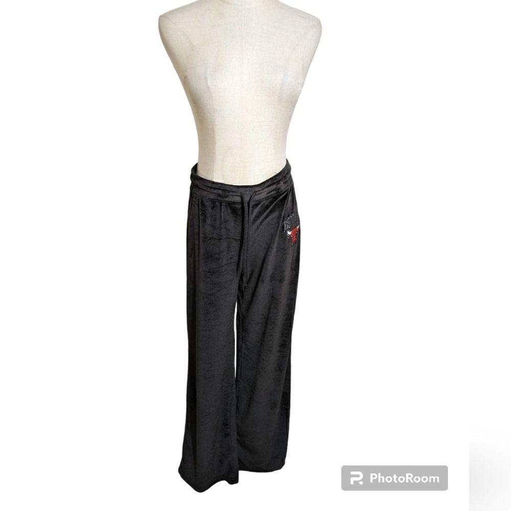 NBA Chicago Bulls Black Velour Pants